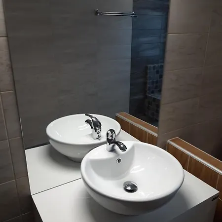 Zanet Bed & Breakfast 3*