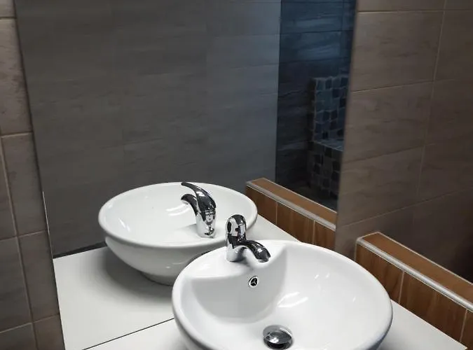 Zanet Bed & Breakfast 3*